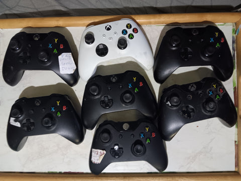 BROKEN 7 Xbox One Controllers OEM Microsoft Brand For Parts Lot