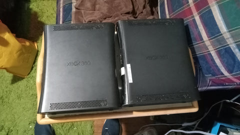 BROKEN Lot of 2 Xbox 360 Elite Consoles Disks Don't Play Black System AS IS