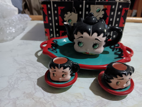 Betty Boop Ceramic Mini Tea Set + Box 1995 Vandor Teapot Saucers Cups