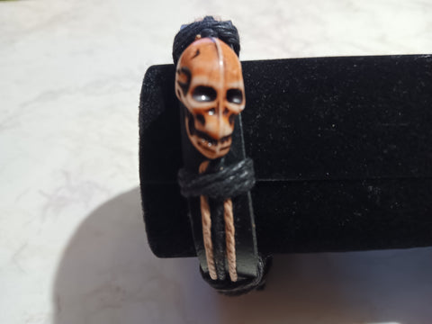 🎃 Halloween Faux Leather Skull Bracelet