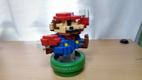 Super Mario Bros. 30th Anniversary Amiibo Statue Figure NVL-001
