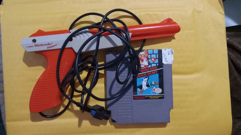 Zapper Light Gun Controller Gray NES + Super Mario Bros. Duck Hunt Game Original Nintendo