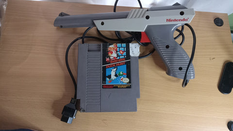 Zapper Light Gun Controller Gray NES + Super Mario Bros. Duck Hunt Game Original Nintendo