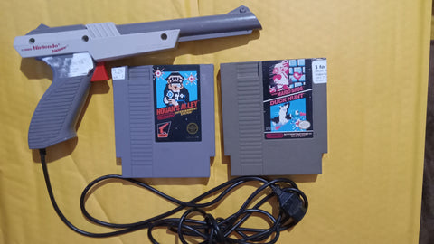 Zapper Light Gun Controller NES + Super Mario Bros. Duck Hunt & Hogan's Alley Nintendo