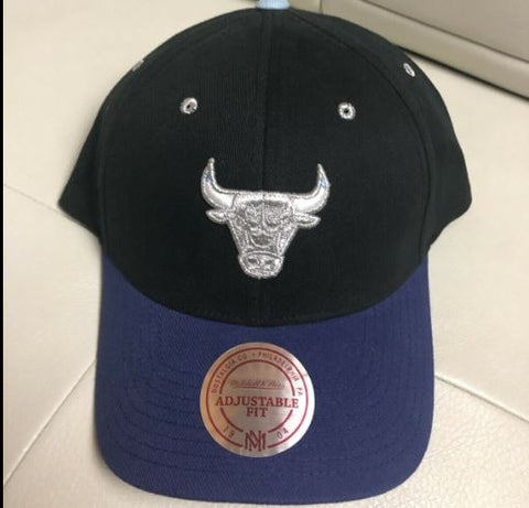 Chicago Bulls NBA Mitchell & Ness Brand Adjustable Fit Hat