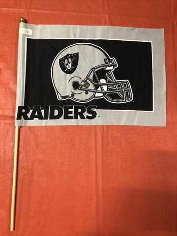 Las Vegas Raiders NFL Vintage Retro 12x18 Flag With Pole